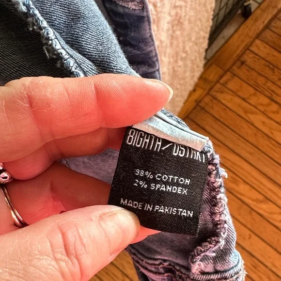 Trendy Light Blue Distressed Denim Jacket - Picture 9 of 11